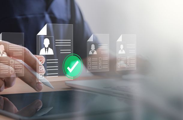 Egyéni teljesítményértékelés minta – útmutató sablonok és keretek kialakításához