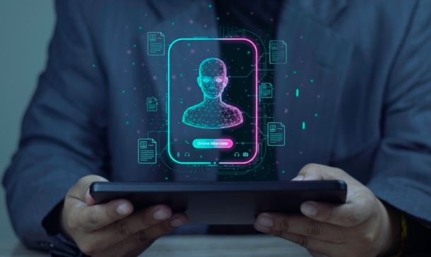 A toborzás csendes forradalma: hogyan kényszeríti ki a költségnyomás az ATS és AI bevezetését 2026-ra?